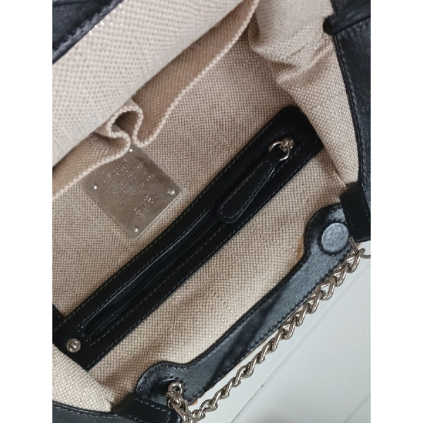 RAFE BLK LASER CUT PATENT CLUTCH.