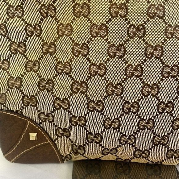 Gucci Vintage Tan Logo Cross Body Bag