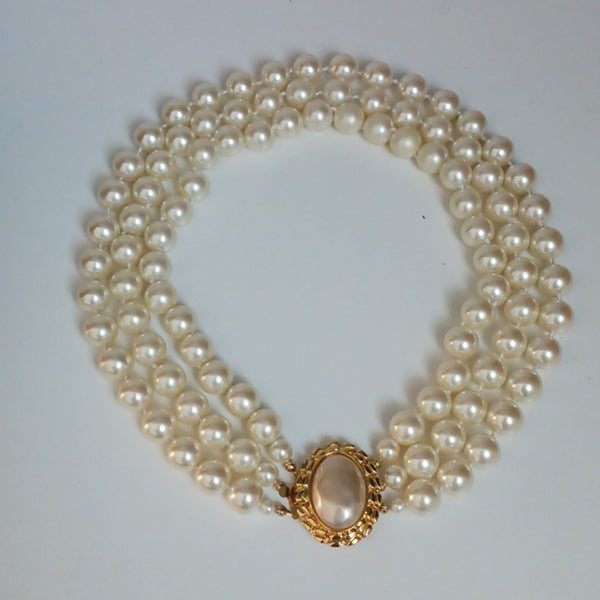 Carolee Vtg Pearl Strand Necklace