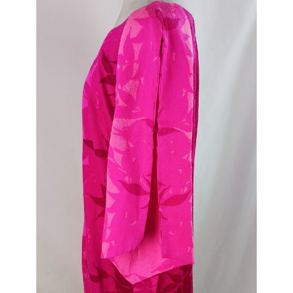 HAWAIIAN VTG PINK FLORAL DRESS.