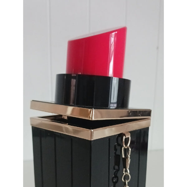 JESSICA MCCLINTOCK NEW LIPSTICK PURSE.