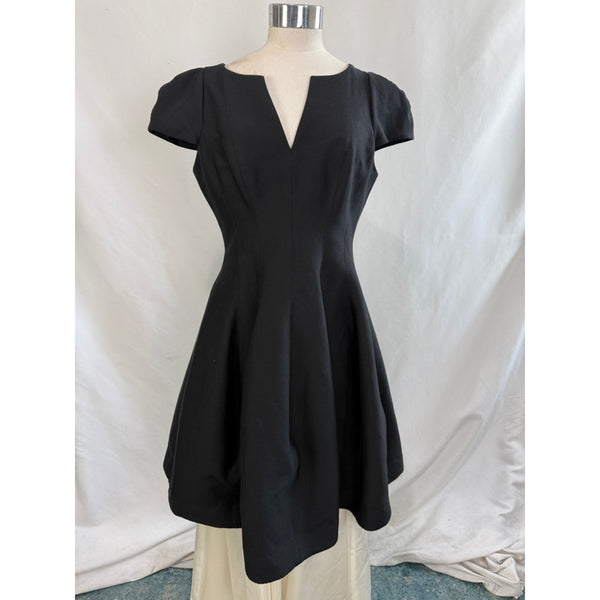 HALSTON Black Cap Sleeve Tulip Dress