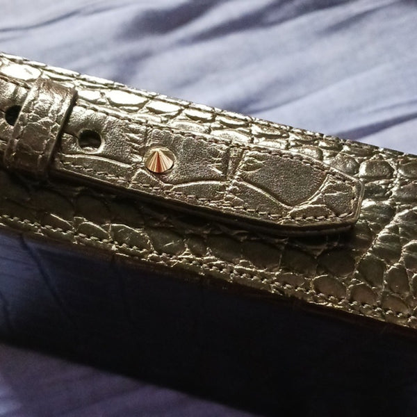 Givenchy Sm Black Crocodile-Pattern Leather Zip Clutch.