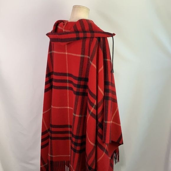 Burberry red plaid lambswool poncho