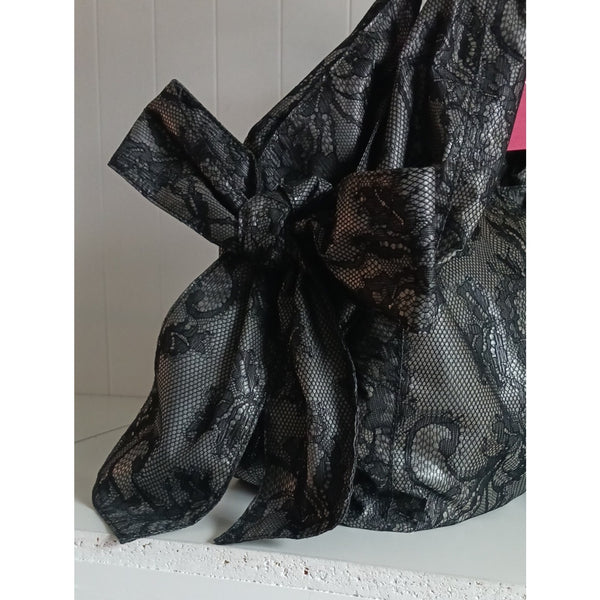 VALENTINO NEW  RARE BLACK LACE NUAGE HOBO