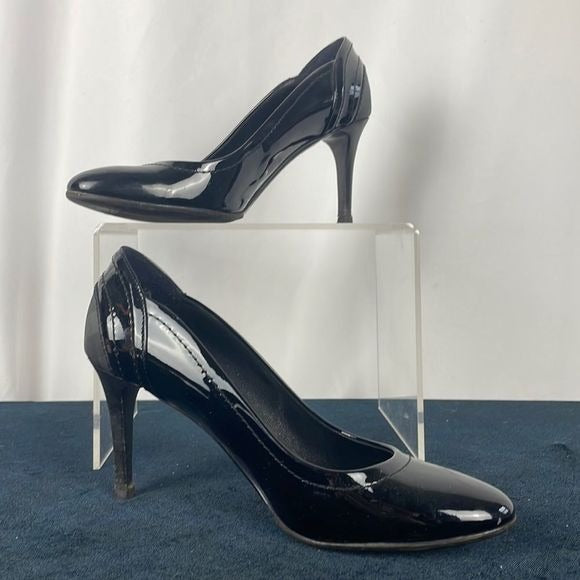Burberry Black Patent w Grey Plaid Pumps