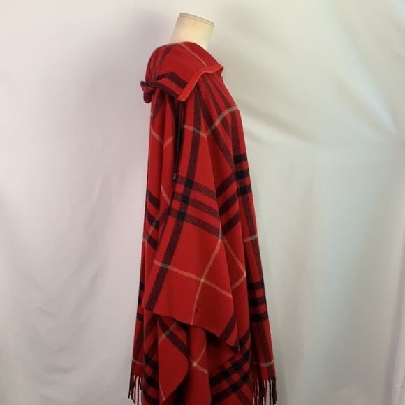 Burberry red plaid lambswool poncho
