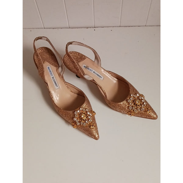 MANOLO BLAHNIK GOLD BROCADE W GOLD CRYSTAL DETAILS