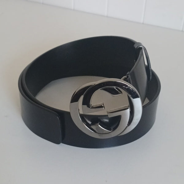 Gucci Black Interlocking Leather Belt with Silver GG Buckle.