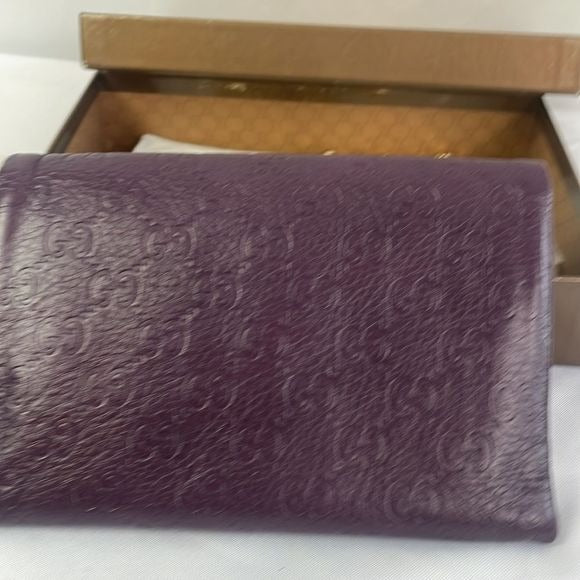 Gucci Purple Leather Logo Clutch With Box Bag