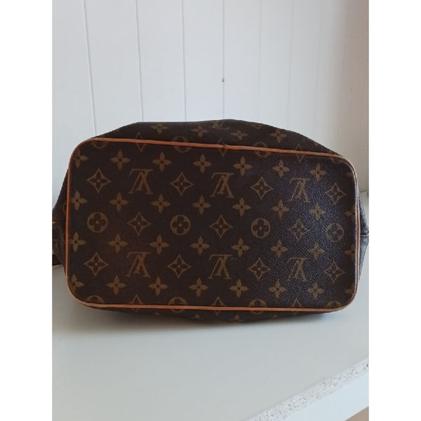 LOUIS VUITTON VTG STRAP SATCHEL BAG.