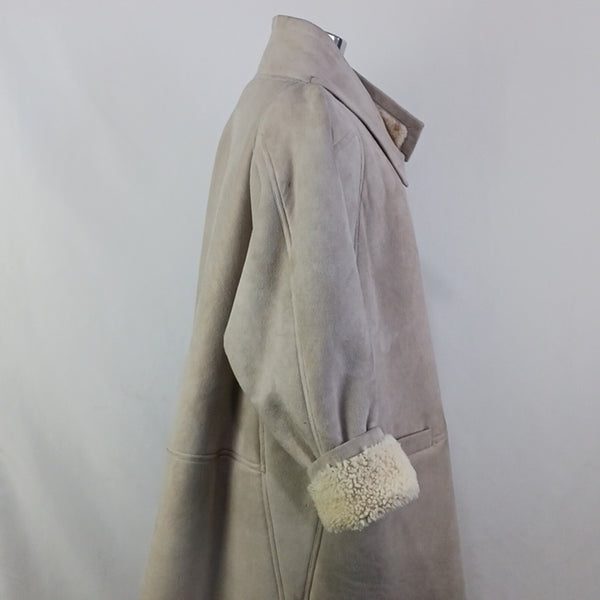 Vintage  Cream Shearling 3/4 Jacket.