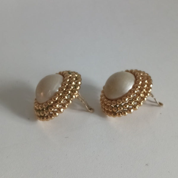 CHANEL Vintage Large Pearl Gold Circle Earrings