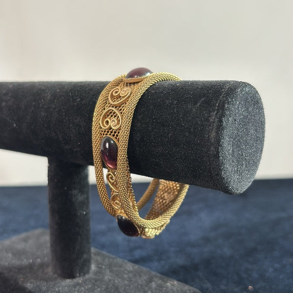 Gold Tone Mesh with Canochon Bracelet