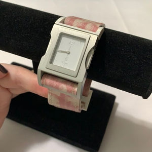 Christian Dior logo strap blue/pink watch