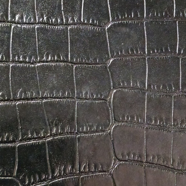 Givenchy Sm Black Crocodile-Pattern Leather Zip Clutch.