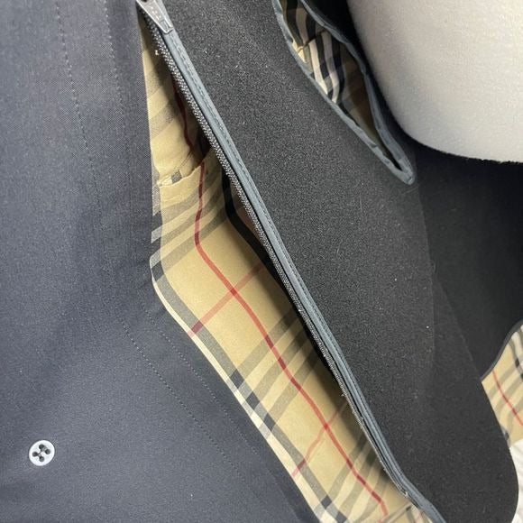 Burberry black mens trench with lining/long