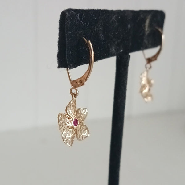 14kt Filagree W Ruby Flowers Earrings.