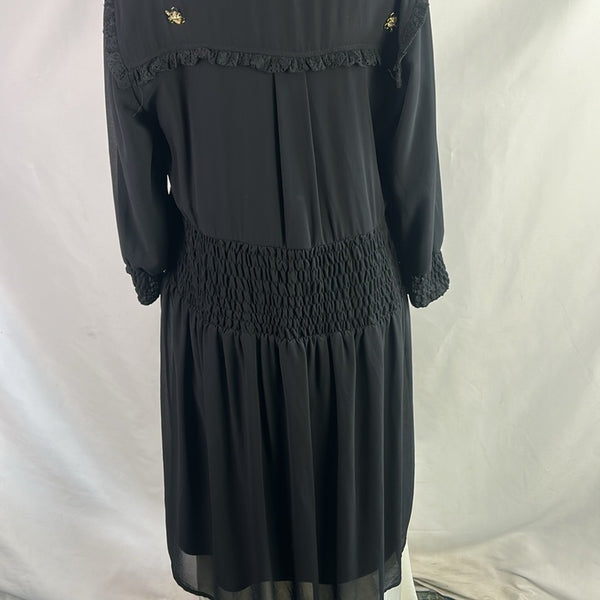 Love Love Paris Black Elastic Waist With  Bee Details Midi Dress
