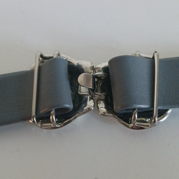 Mimi D Vintage Silver Shell Buckle Gray Belt.