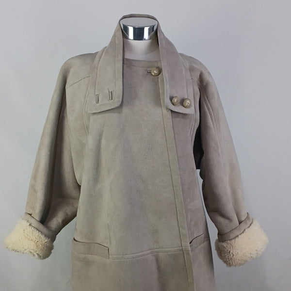 Vintage  Cream Shearling 3/4 Jacket.