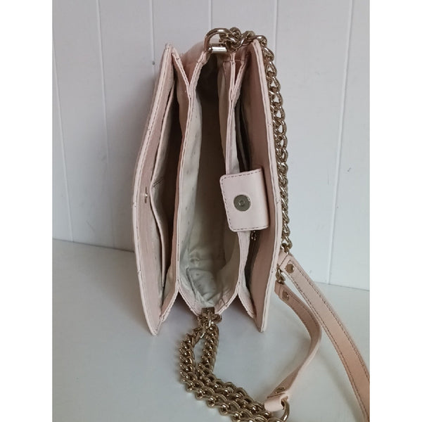 KATE SPADE BLUSH QUILTED CHAIN STRAP BAG.