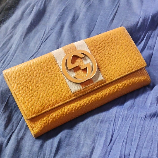 Gucci Mustard GG Vtg Leather Wallet.