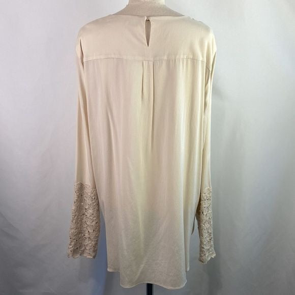 Bruno Cucinelli Cream Silk w Lace Cuffs Top
