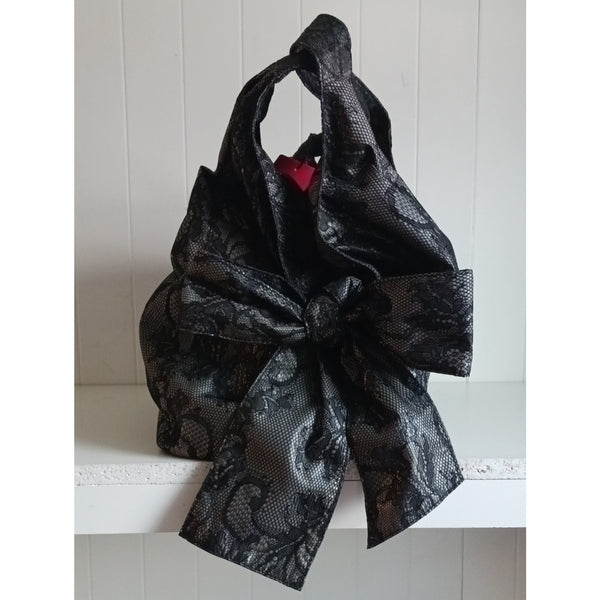 VALENTINO NEW  RARE BLACK LACE NUAGE HOBO
