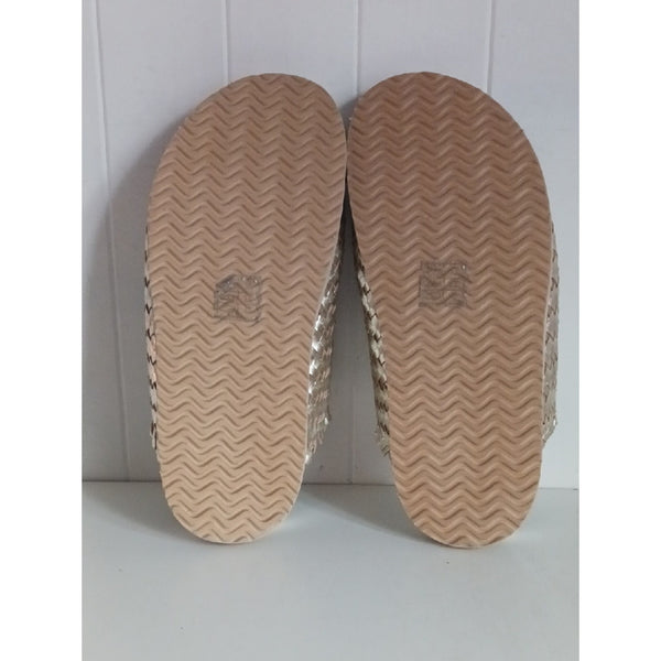 INUOVO GOLD WOVEN W BLING SANDALS.