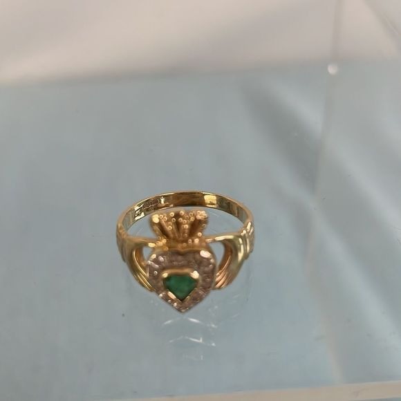 14kt Claddagh With Diamond And Emerald Ring