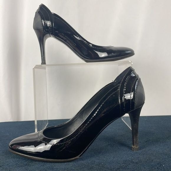 Burberry Black Patent w Grey Plaid Pumps