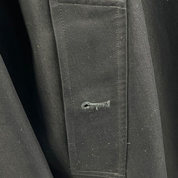 Burberry black mens trench with lining/long