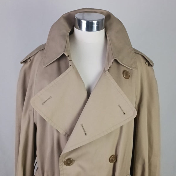 Burberry Classic 3/4 Trench Beige and Black Plaid Coat Vintage
