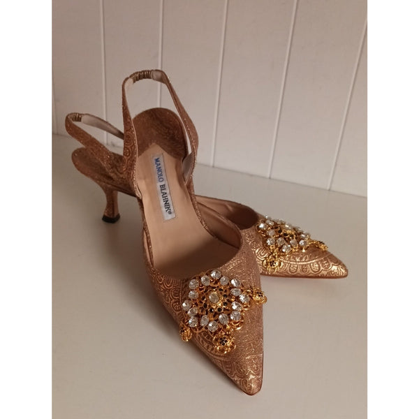MANOLO BLAHNIK GOLD BROCADE W GOLD CRYSTAL DETAILS