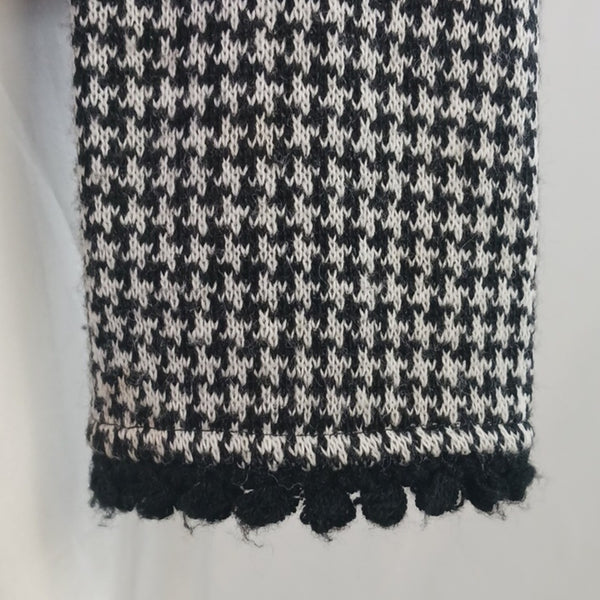 Nanette Lepore Vtg Black and White Houndstooth W Pink Trim Jacket.