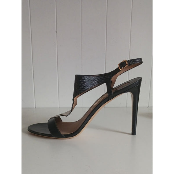 SALVATORE FERRAGAMO NEW BLK W SNAKESQ ANKLE STRAP SANDALS