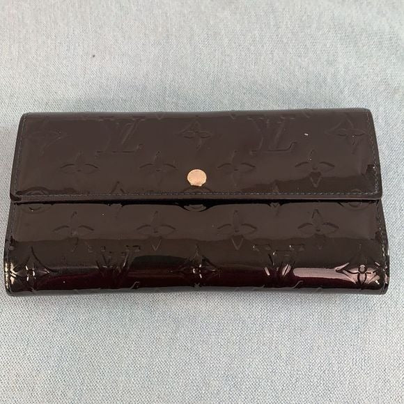 Louis Vuitton black vernis monogram wallet