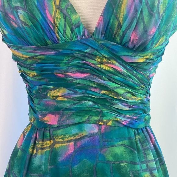 Green Print Pleated Bodice Vintage Dress