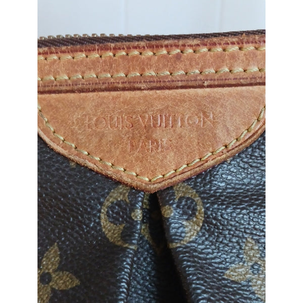 LOUIS VUITTON VTG STRAP SATCHEL BAG.