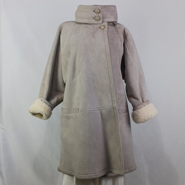 Vintage  Cream Shearling 3/4 Jacket.