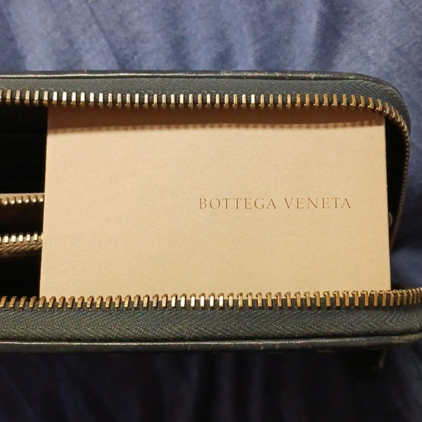 Bottega Veneta Intrecciato Black Leather Zip Wallet