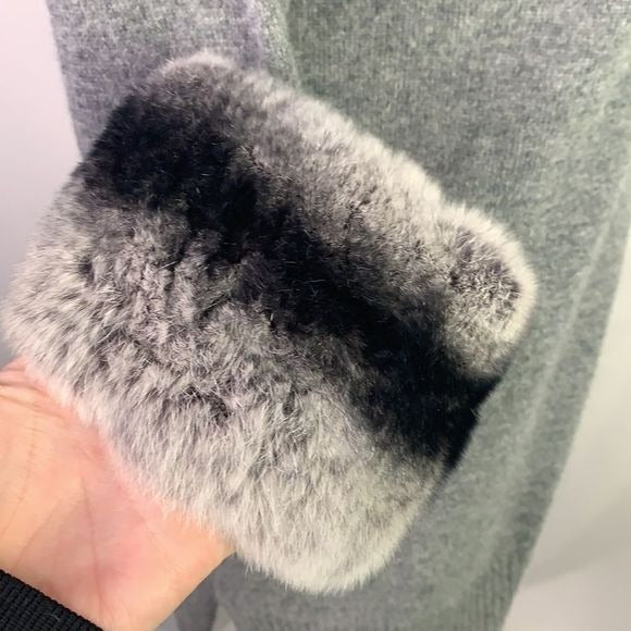 Gray cashmere sweater with fur trim cuffs