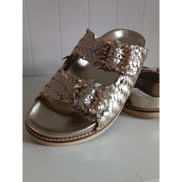 INUOVO GOLD WOVEN W BLING SANDALS.