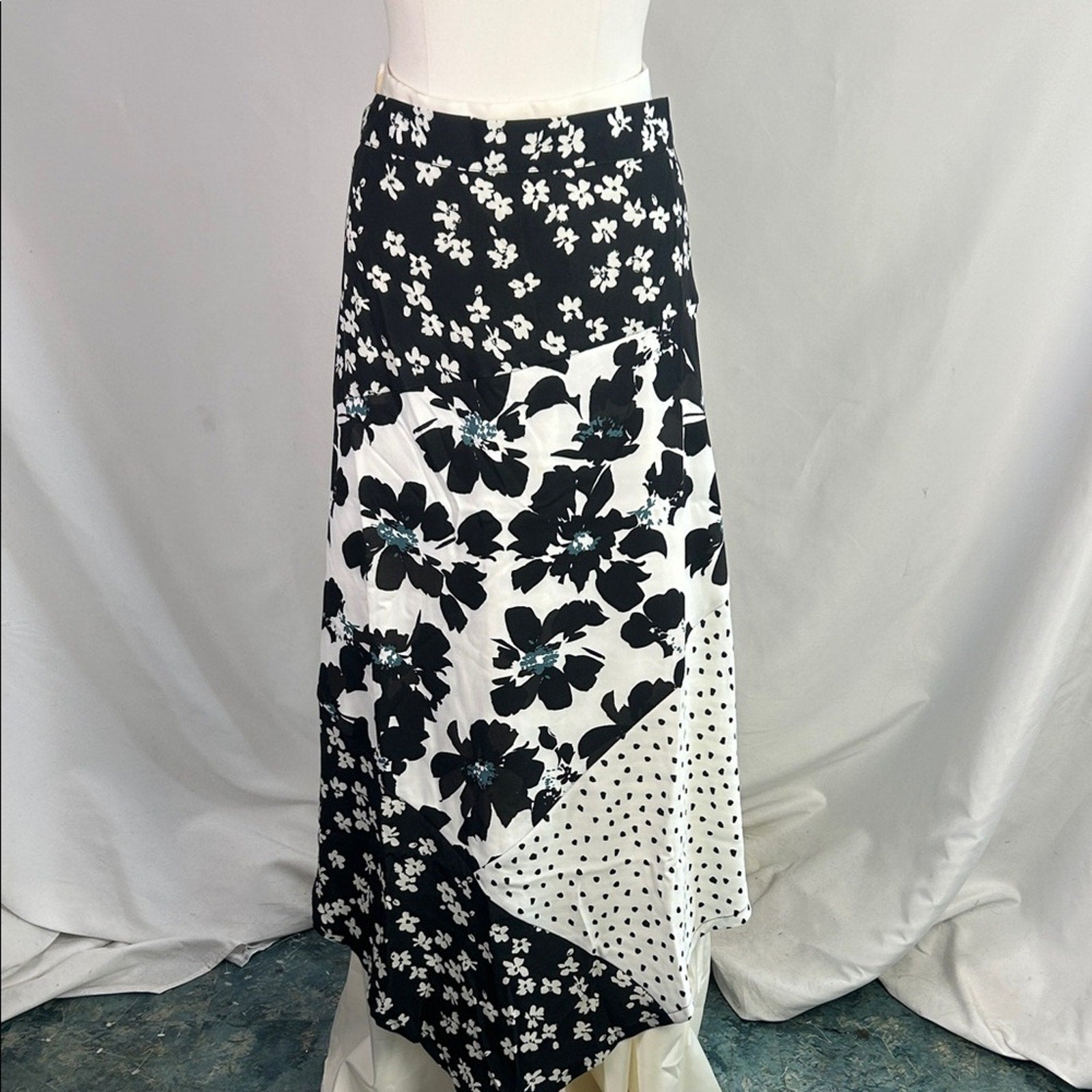 Heathers Closet Black White Print Long Nwt Skirt