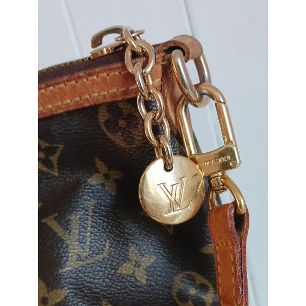 LOUIS VUITTON VTG STRAP SATCHEL BAG.