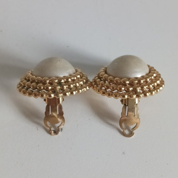CHANEL Vintage Large Pearl Gold Circle Earrings