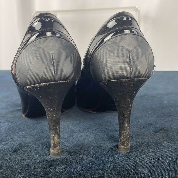 Burberry Black Patent w Grey Plaid Pumps