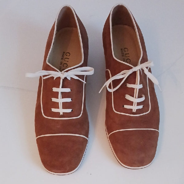 Gucci NIB Brown Suede Laced Low Heel with White Trim Shoes.