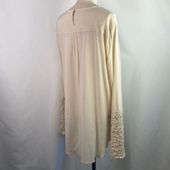 Bruno Cucinelli Cream Silk w Lace Cuffs Top